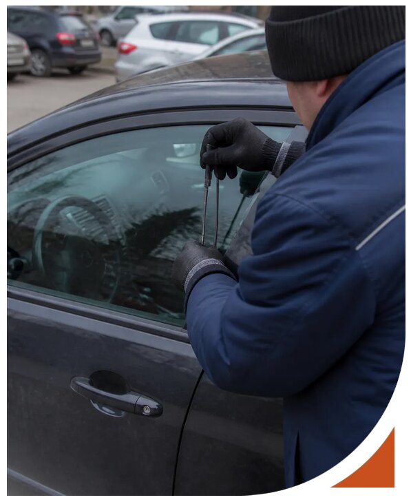Срочное вскрытие автомобиля с ключами внутри в Ступине